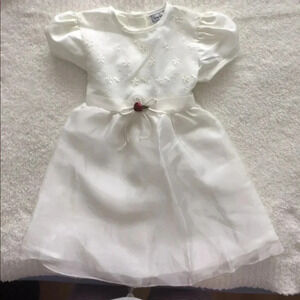 White flower girl dress - 3T